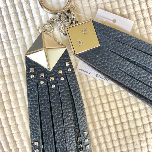 New with tags MICHAEL KORS LEATHER PYRAMID STUD TASSELS NAVY - Picture 2 of 5